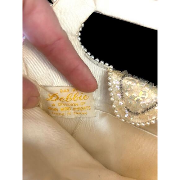 Vintage Debbie Sequined, Beaded And Pearled Small Purse in ivory, flap snap - Picture 3 of 4